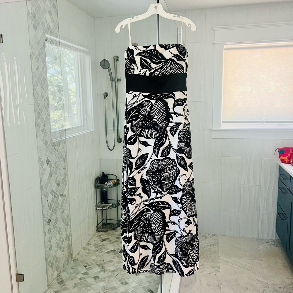 White House Black Market Black and White Floral Maxi Dress